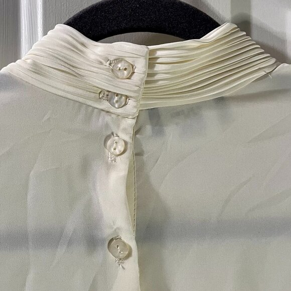 Vintage Helene St. Marie Ivory Blouse SZ 16 Button Back Gathered Collar & Cuffs - Picture 5 of 5